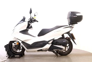 Lot#58560 2021 HONDA PCX 125 -HPI CLEAR - Picture 1 of 11