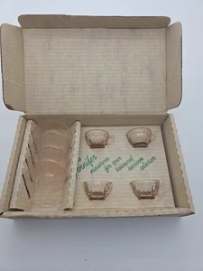 Vintage Mosser Glas Miniaturen Vertiefung, Jennifer #2 - Pink - Bild 1 von 2