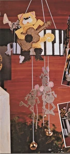 Cat & Mouse Mobile & Crayon Basket - PLASTIC CANVAS PATTERN - Removed from Book - Picture 1 of 4
