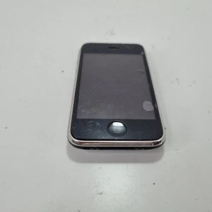 Apple iPhone Phone - Not turning on - Spare or repair - Not working - Picture 1 of 9