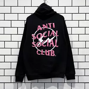 FELPA CON CAPPUCCIO ANTI SOCIAL CLUB X FRAMMENTO DESIGN PETALI PREZIOSI NERA ROSA - Foto 1 di 3
