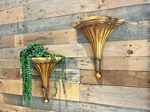 PAIR OF ORNATE ACANTHUS LEAF COLD PAINT GILT ROCOCO BAROQUE VINTAGE WALL SHELVES - Picture 1 of 17