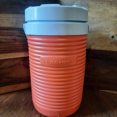 Enfriador de agua aislado Rubbermaid vintage de medio galón naranja Foto 1 de 4