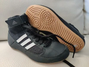 ADIDAS WRESTLING BOYS SHOES size 2 BOOTS BLACK LACE UP ART AQ3327 YYJ 606004 - Picture 1 of 11