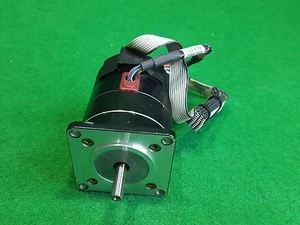 AMAT 0090-70003 MOTOR-ENCODER ASY ROBOT EXTENSION , USED - Picture 1 of 3