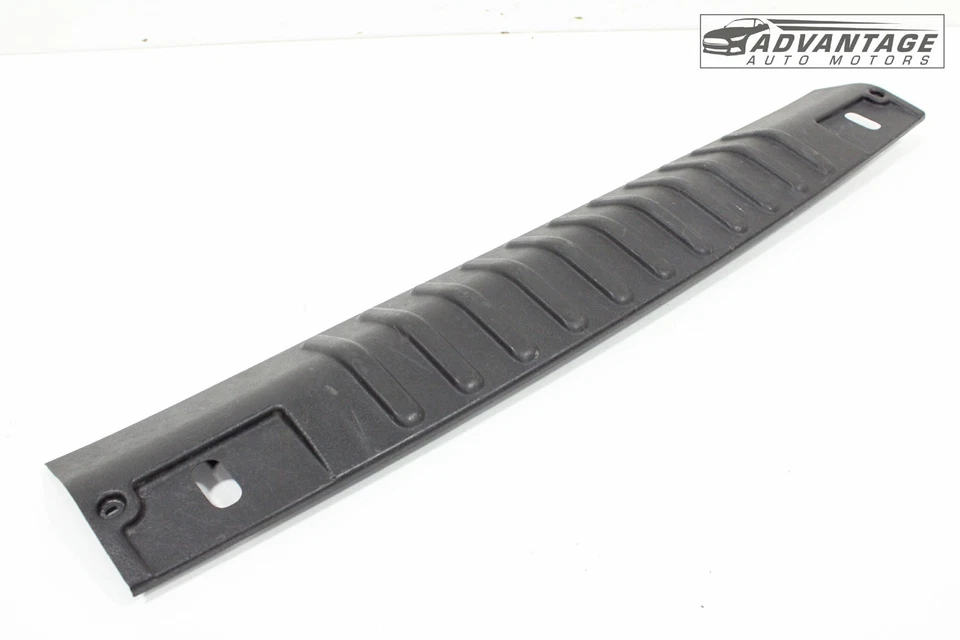 2005 HUMMER H2 TAILGATE LIFTGATE TRUNK SILL SCUFF PLATE TRIM COVER PANEL OEM - Image 1 of 4