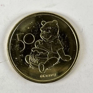 2021 Walt Disney World 50th Anniversary Metal Medallion Coin Winnie the Pooh - Picture 1 of 4