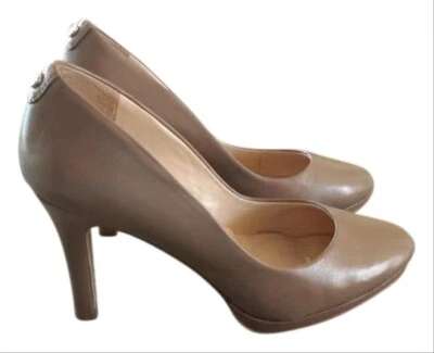 Tahari Nude 皮革高跟鞋,7.5 女式,左下跟二手轻微磨损 — 第 1/3 张图片