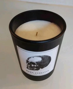 Leoben Co Warm Fireside Vegan Soy Wax Unlit Candle Black Glass Skull 1 Wick 9oz - Picture 1 of 6