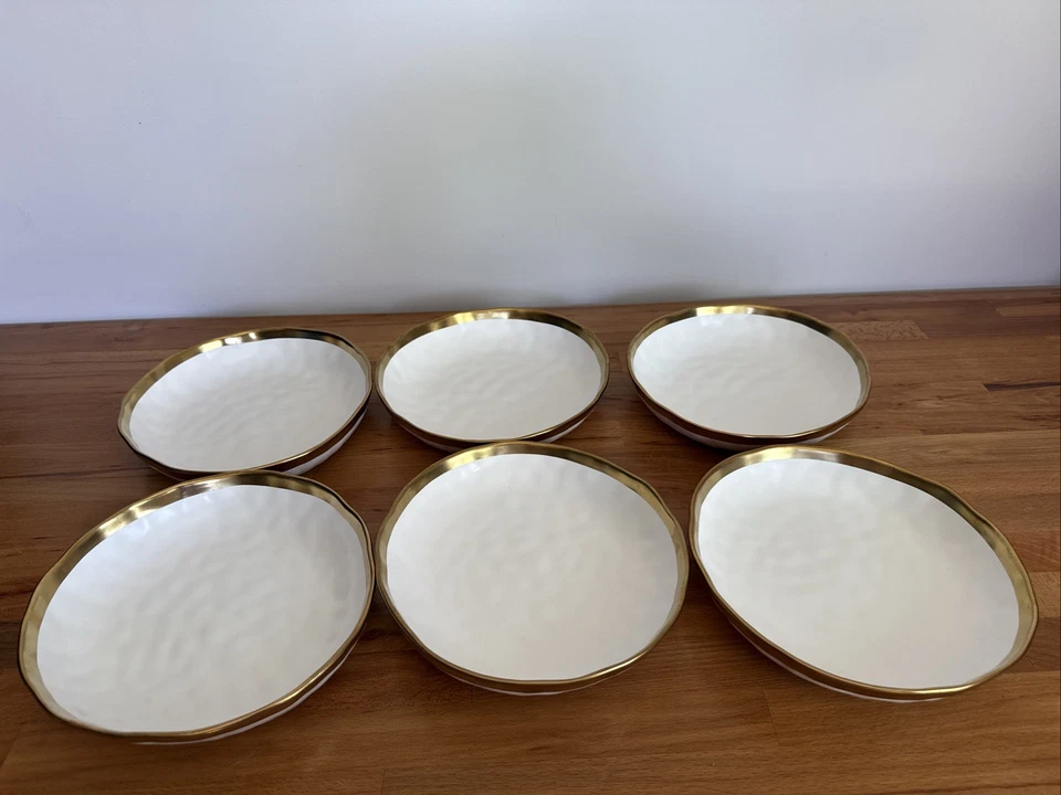 Cuenco para servir 10 pasta texturizada blanca Strawberry Street borde festoneado grueso Foto 1 de 4