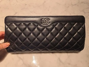Chanel Timeless CC Frame Clutch In Dark Navy Caviar Leather - Picture 1 of 12
