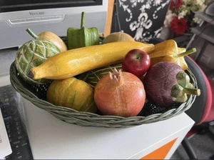 Natural Handmade wood 12vegetables-fruits decorated for table With Basket🔥50£🔥 - Picture 1 of 4
