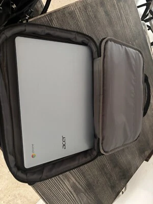 Acer ChromeBook + Pochette - Photo 1/4