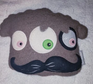 Almohada de bigote Land of Nod 3 ojos 12 pulgadas - Imagen 1 de 3