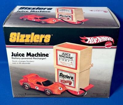 Nuevo CARGADOR BOMBA GAS SIZZLERS JUICE MACHINE Hot Wheels coches de carreras 2006 Foto 1 de 4