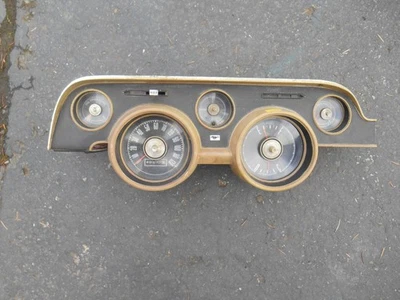Cuadro de instrumentos Ford 1967 1968 Mustang Foto 1 de 4
