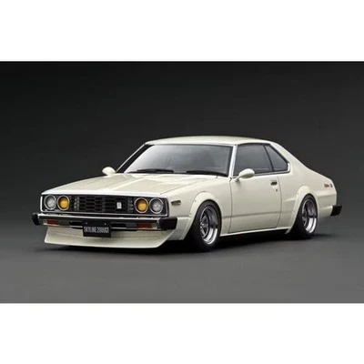 Accensione Modello 1/18 Nissan Skyline 2000 GT-ES C210 IG3231 Bianco Nuovo - Immagine 1 di 4