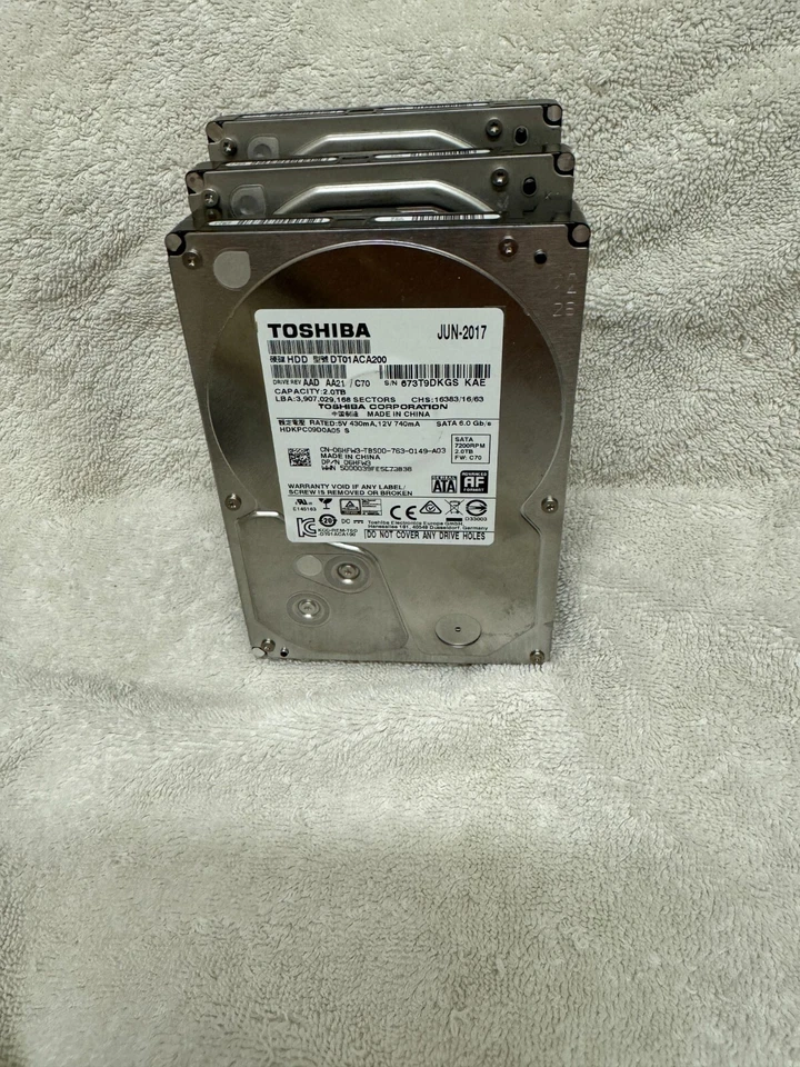 Лот из 3 2TB 3,5» SATA жесткие диски - б/у!!!! - Изображение 1 из 1