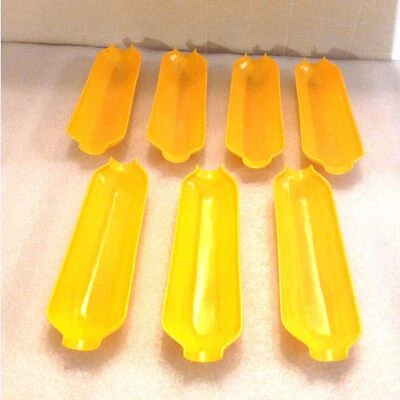7-Piece Set of Corn Cob Trays Vintage 1970s Corn on the Cob Dishes Holders - Image 1 of 3