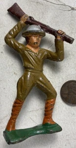 Vintage 1930's Grey Iron Soldier Barclay Manoil Using Rifle as Club - Picture 1 of 3