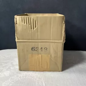 Vintage 1980’s Michel Harvey Pop Art Ceramic Corrugated Cardboard Open Box - Bild 1 von 9