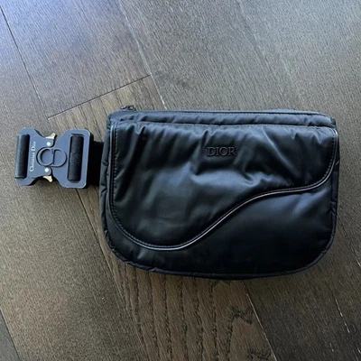 Bolso Mensajero Dior x Alyx Negro Sillín COLECCIÓN KIM JONES Foto 1 de 4