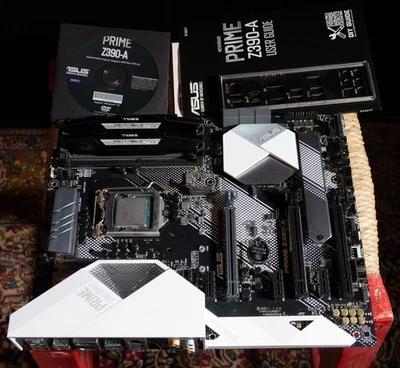 Kit: Intel i7-9700k - ASUS Prime Z390A - 32GB RAM DDR4 G.Skill - SSD 1TB - Immagine 1 di 4