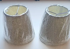 Silberne Lampenschirme neu, 2 Stück - Bild 1 von 6