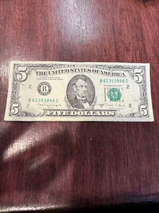 1988 A $5 Five Dollar Bill US Note B61353866C - Picture 1 of 2