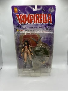 Vampirella Action Figure Sculptor: Clayburn Moore Harris Comics #CM0013 NEW - Picture 1 of 8