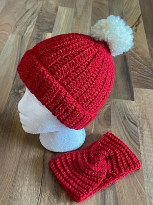Handmade Baby Girl Hat & Head Band  Set  Size  0-6 Months Christmas Sparkly Red - Image 1 of 4