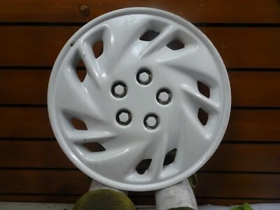 OEM 92-95 Dodge Shadow Spirit Neon Daytona 14" Hubcap Wheel Cover 4472532 WHITE - Image 1 of 4