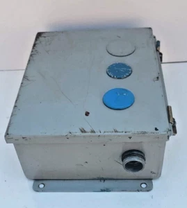 Hubbell Wiegmann B100804CH Electric Connection Box - Picture 1 of 8