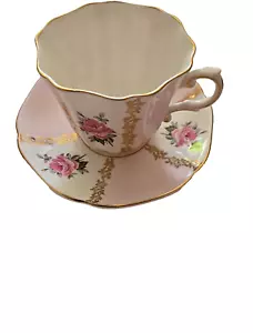 Tazza da tè e piattino Royal Grafton England Fine Bone China giallo rosa vintage - Foto 1 di 24