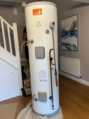 WATER CYLINDER Heatrae Sadia Megalo 300l Eco Solar PV Ready Indirect - Image 1 of 4