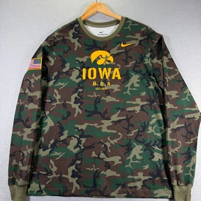 Iowa Hawkeyes Camisa Camuflada Manga Larga Hombres Grande EE. UU. Nike Dri Fit Saludo a las Tropas Foto 1 de 4