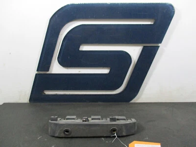 Acura RL 2005 - pasajero trasero derecho - soporte de montaje de cubierta de parachoques Foto 1 de 4