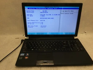 Toshiba Tecra R850-S8532 15.6” / Intel Core i5-2520M @ 2.50GHz / (CRACKED!) -MR - Picture 1 of 4