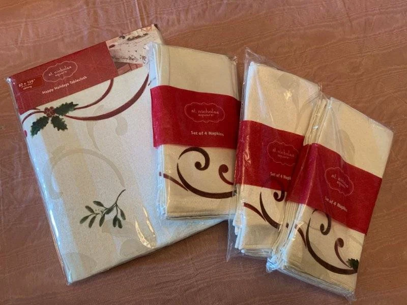 St Nicholas Square Joy Border Happy Holiday Tablecloth 60x120 & 12 Napkins NWT - Image 1 of 1