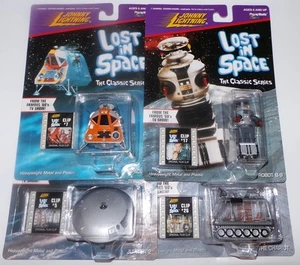 LOST IN SPACE: WAGEN, ROBOTER B-9, JUPITER 2, SPACE POD KARDIERTE MODELLE - Bild 1 von 4