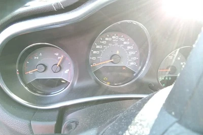 Dodge Avenger 2013 OE velocímetro calibre grupo 104 k millas Foto 1 de 4