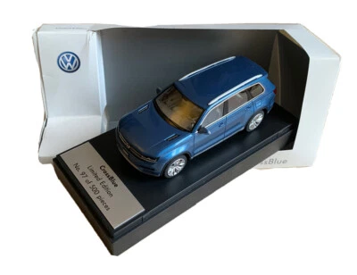 Volkswagen CrossBlue - 1/43 scale - VW Looksmart modelcar - #446/500 - Imagen 1 de 4
