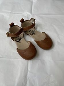 Monkey Feet Toddler Shoes Sandals Tan 12-18 Month.    H