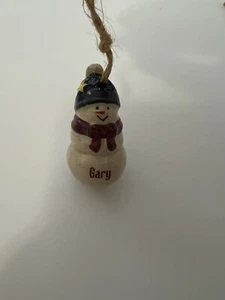 Piccolo ornamento natalizio in porcellana "Gary" pupazzo di neve - Foto 1 di 4