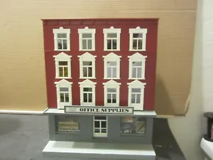 MTH Rail King 30-9013 Lighted 4-Story Office Supply Building  - Picture 1 of 9