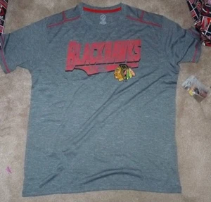 NEW NHL Chicago Blackhawks T Shirt Men L Large 42 44 Hockey Reverse Stitch NWT - Picture 1 of 3