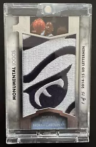 2014 UD Lettermen /15 Michael Jordan Monumental Logos Patch - position 8 (READ) - Picture 1 of 3