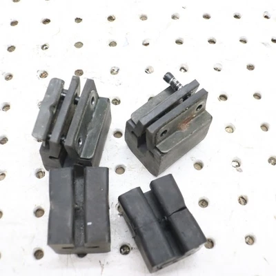 2009 Arctic Cat Crossfire R 8 凹凸停止减震垫 0104-631 0604-918 — 第 1/4 张图片