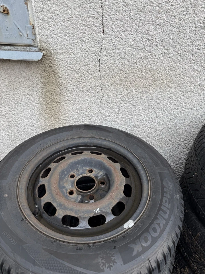 Stahlfelgen mit Hankook Winterreifen 195 65R 15 - Bild 1 von 4