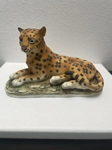 Links handbemalter Porzellangepard - Bild 1 von 7